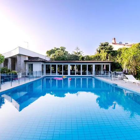 Cristina Luxury Villa *
