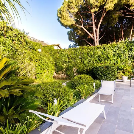 Cristina Luxury Villa *